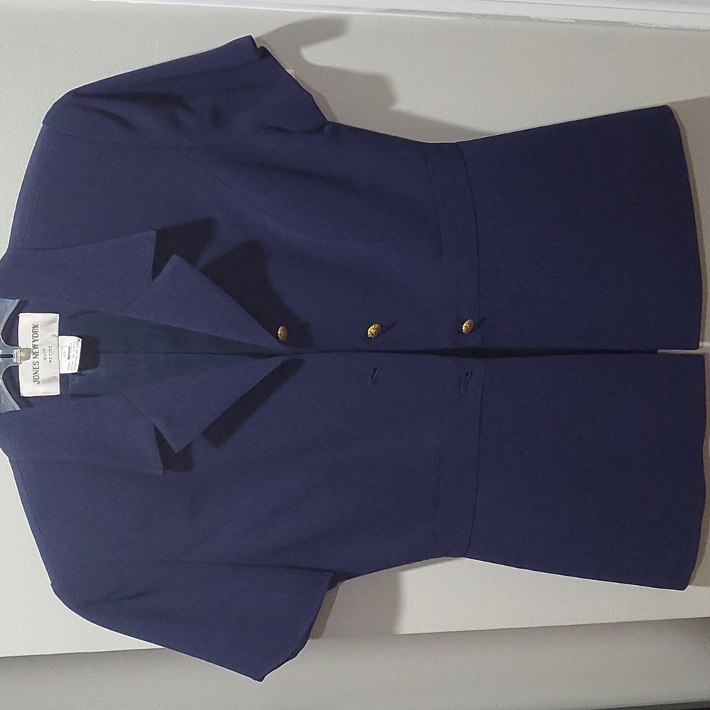 Jones New York Suit Jacket short sleeves